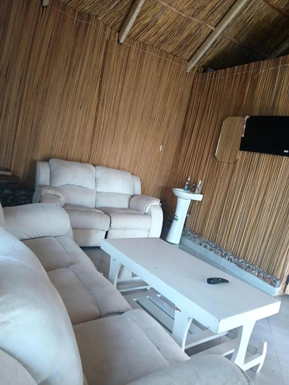 Ches Bay Resort Nangina Bagian luar foto